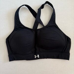 Like New! | Under Armour | Cross-Back Sports Bra | Black | Size: M